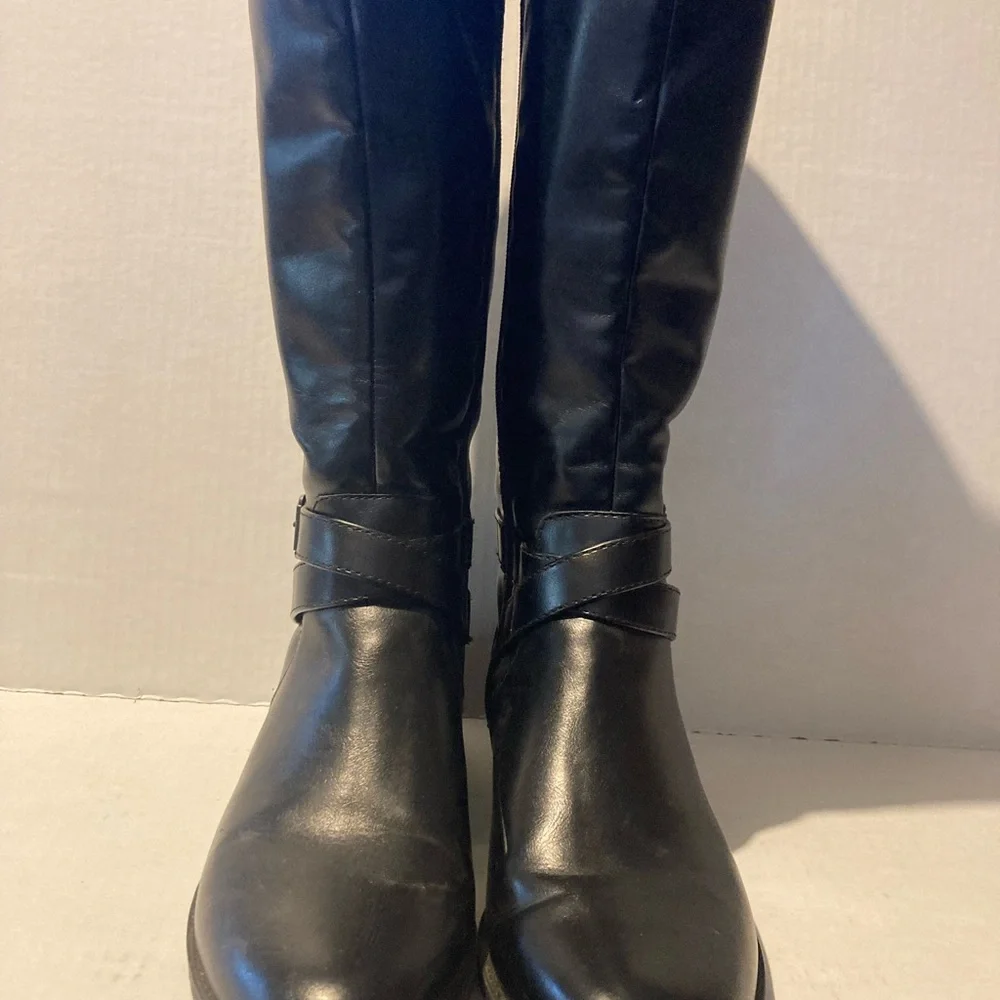 Tommy Hilfiger Black Leather Buckle Women Boot Size 9